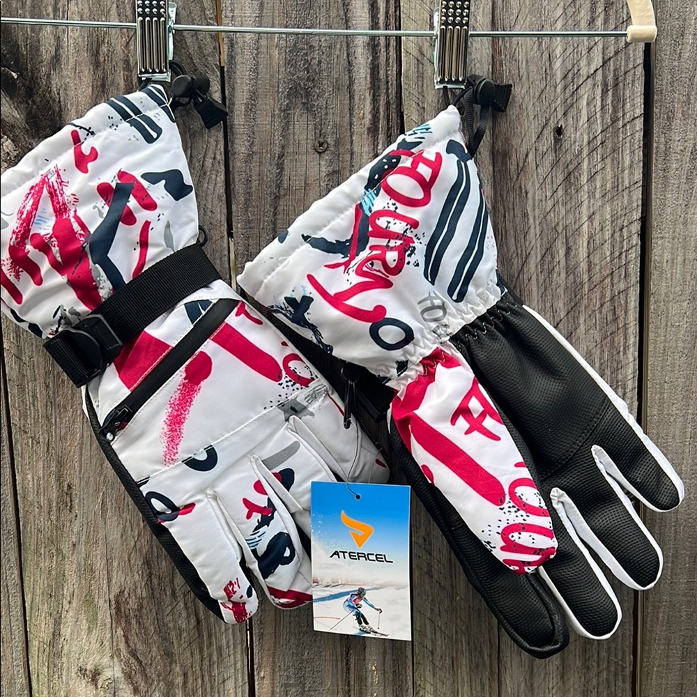 ATERCEL Snow Gloves - White and Red